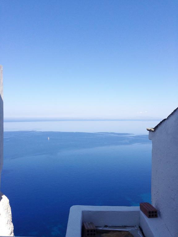 Folegandros-Cliffhouse Villa Exterior photo