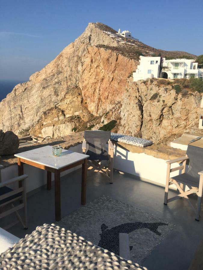 Folegandros-Cliffhouse Villa Exterior photo